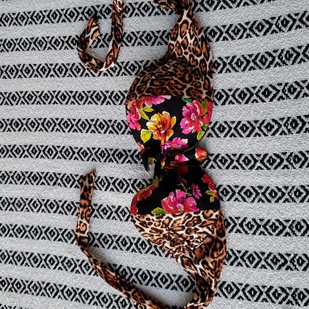 2/$35 BUNDLE DEAL Bikini Top